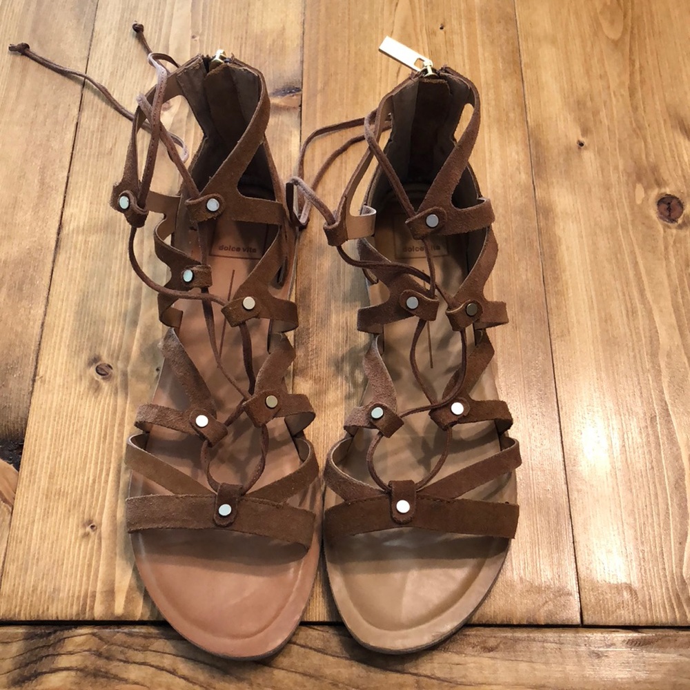 Dolce Vita Brown gladiator sandals, size 9